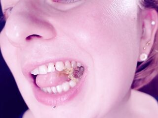 Eating Chewing Fetish: Giantess Vibes. No Chances for Little Jelly TeddyBears!