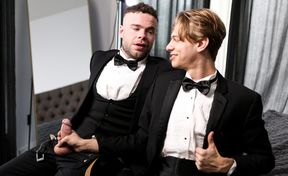 Classy anal rimming before sex grants the lads unique sensations