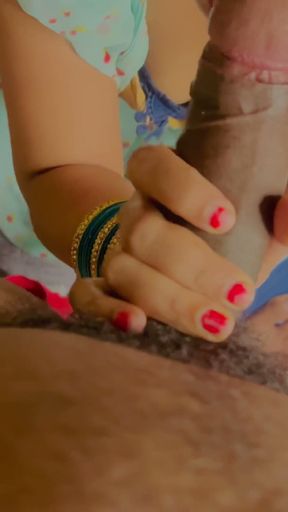 Dost ko saman lene dukan bhejakar dost ke biwi ko choda I fuck my friends desi wife new city shifted fucked frn wife&hellip;   Clip 2