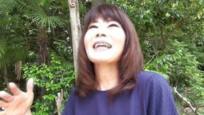 H055g01 the Desire of the Fifty Mature Woman of the Cross 2. a Slender Beautiful Mature Woman Drowning in Pleasure, a Nipple!