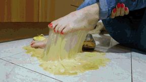 Glue Puddle in the Kitchen WMV (1920x1080) FHD