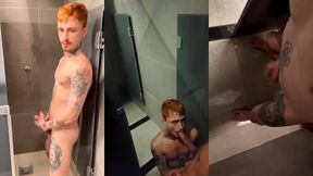bareback fuck in gym showers
