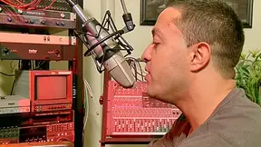 Slutty blonde girl fucks her manager in his studio