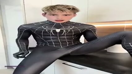 Super Sexy Twink Goon Baiter