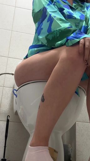 The Daily Toilet Season 3 Episode 11