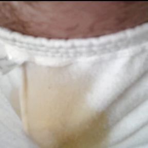 01 - Pissing in White Sweatpants