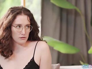 Breasty former classmates Calita Fire and Josie Boo not at any time hooked up in college so this reunion is the consummate time to lick every others vagina and booty