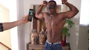 Maskurbate: Muscled Pascal raw jerking big cock