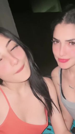 Teen tiktok girl exposes a nipslip