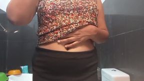 Petite Desi Mia Z Masturbates Outdoors on a Hike