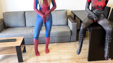Spider Bitten Teens Gush Massive Squirts Lesbian Cosplay