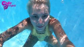 Golden Wetlook in the Water! (fetish, Softcore)