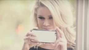 ”Blonde stepdaughter Piper Perri goes the extra mile”