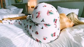 Step Mom Wakes up to Hard Cock of Step Son He helps MILF to cum quick Carry Light