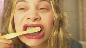 Come with me and I'll show you how I usually brush my teeth and do my oral hygiene.