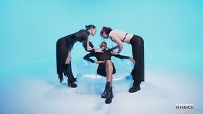 Miss Flora and Muriel La Roja are fucking with a big strapon