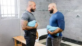 Moist Bears Atlas & Julian Shower Sex - Hot Older DudesFuck