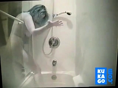 Chubby shower spy
