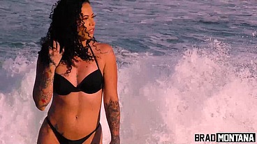 Mineirinha safada pagou corrida com anal no pelo