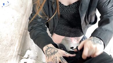 I met a student in a supermarket and fucked her, cumming on her face