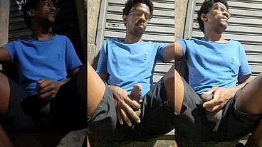 Jerking off on the streets of Rio de Janeiro