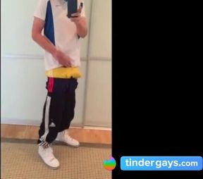 Twink Handjob Amateur Video - Sehr Geil