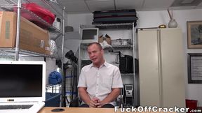 Barebacked cracker pleasures his new BBC boss