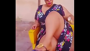 Rawdogs - hot chubby house wife