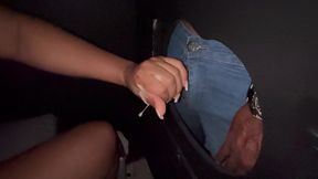rocando o pau do negao sem camisinha na casa de swing