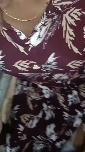 Horney Bhabhi Injoying Her Roommate in Bath