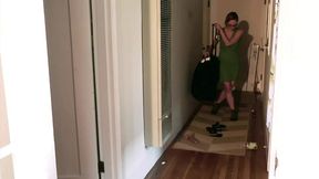 Maggie Mayhem and Dylan Ryan are hot lesbians with golden