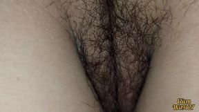 mi hermanastra se me pone de culo para que le toque su cono peludo