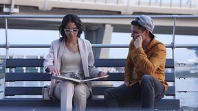 Girl met a stranger guy and took him to the bed