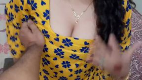 Indian beautiful wife cheated on husband and enjoyed sex with her boss in the hotel room - first tim
