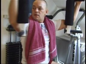 Gay studs get horny during their workout and fuck at the gym