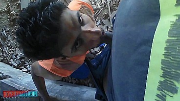 Mamei o negão na obra e ele lingou o meu cuzinho