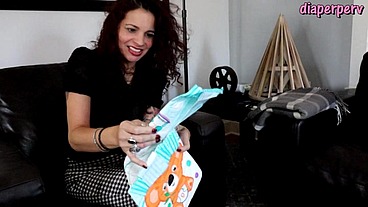 DLvids Coworker Ginary Discovers your Diaper Secret