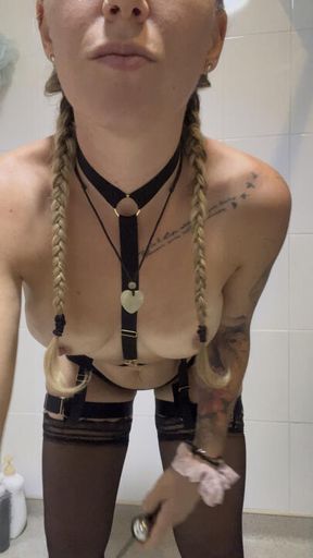 Did I just insert something… 🤭