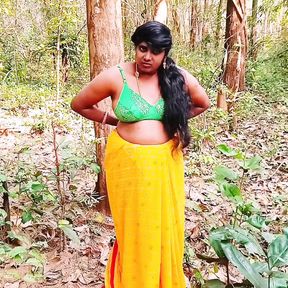 Outdoor Jungle Sex. Desi Bhabi Fucking Husbend&#039;s Small Brother Big Dick in Forest. Telugu Dirty Talks.