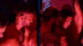 orgia com brasileiro em cruising bar no rio de janeiro