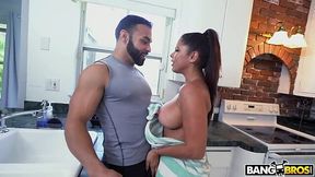 Cuban MILF Diamond Kitty seduces handsome bearded guy and swallows his cock greedily