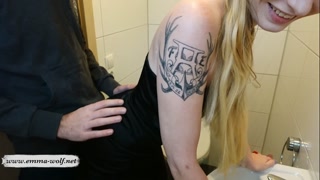 AO partyslut! Creampie quickie with thrills!