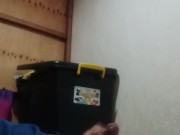 Nag jakol si kuya pag uwi galing school, Ang daming linabas na tamod.