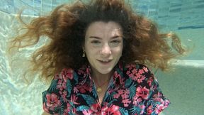 Underwater Talking with Nathalia (custom) 1080p