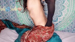 savita closeup masturbation & fingering.
