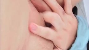Show pussy ????