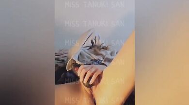 Asian lesbian squirt shaking floor orgasm cum fountain