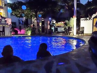 Nudist moments #4 – Living our nudist lifestyle