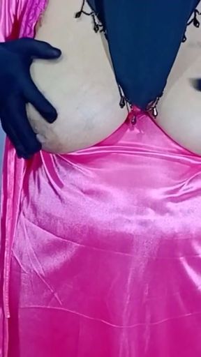 Bangladeshi beautiful woman Shreya sex act and dirty talk   Clip 1