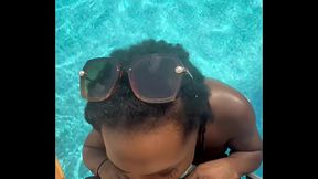 Homemade Amateur &ldquo_Wet &amp_ Wild in the Deep End&rdquo_